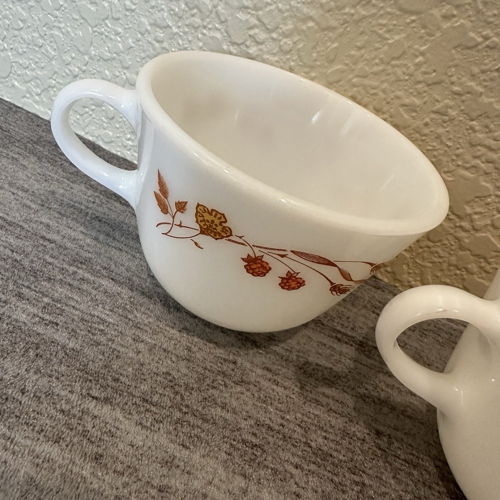 Pyrex Harvest Home Set 2 Milk Glass Wheat Flowers Coffee Tea Cups - Picture 3 of 9
